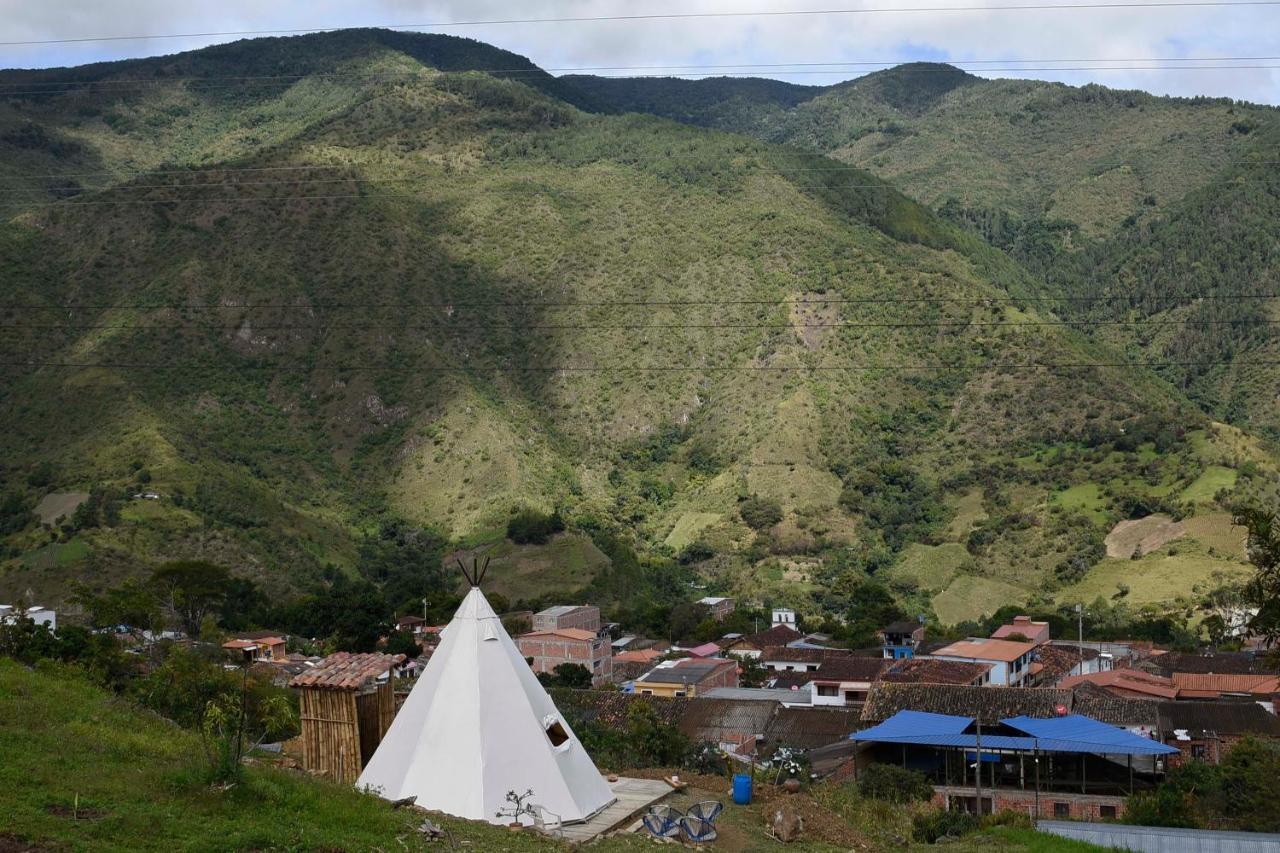 Hostal Las Valkirias Matanza Exteriör bild