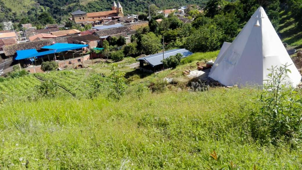 Hostal Las Valkirias Matanza Exteriör bild